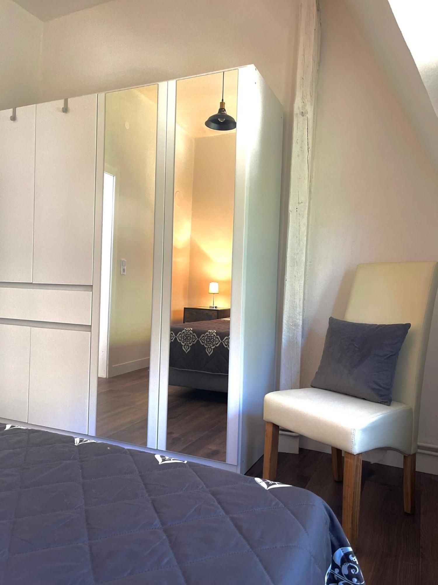 City Apartment, Ferienwohnung 3 Zkdb, Balkon, Dachgeschoss, Naehe Duesseldorf Krefeld Exteriör bild